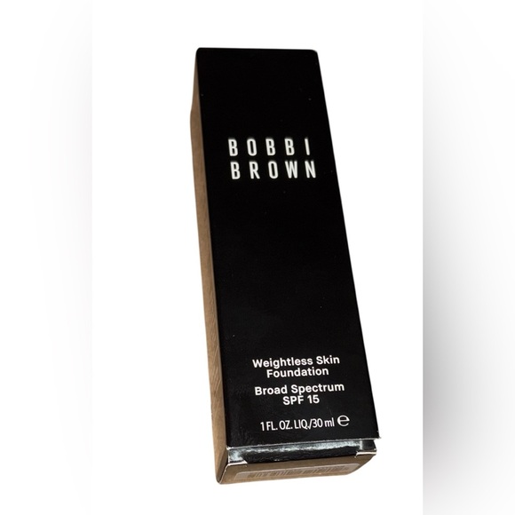 Bobbi Brown Other - Bobbi Brown Weightless Skin Foundation